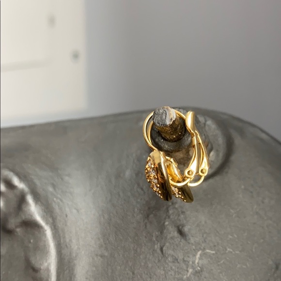 Gold diamond heart earrings - Picture 2 of 4